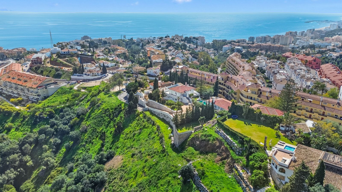 Se vende Villa - Chalet de 6 dormitorios en Costa Del Sol, Málaga, España