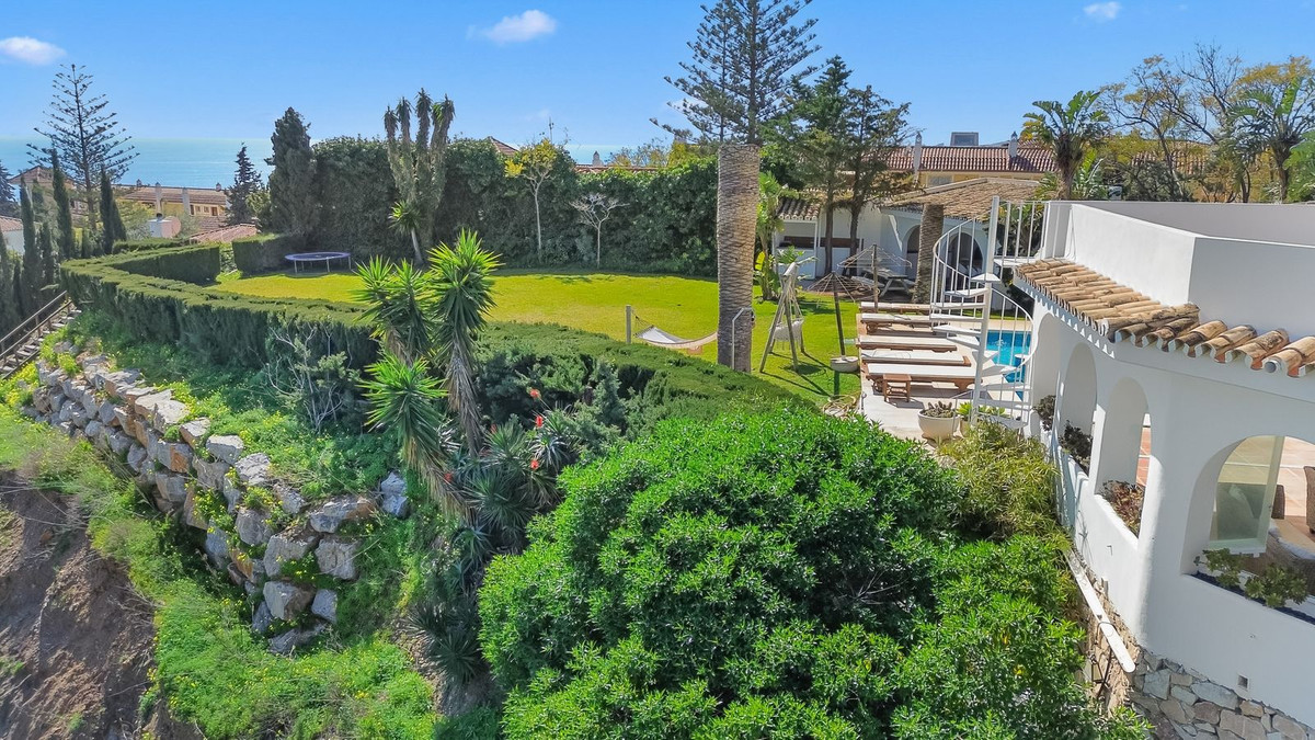 Se vende Villa - Chalet de 6 dormitorios en Costa Del Sol, Málaga, España