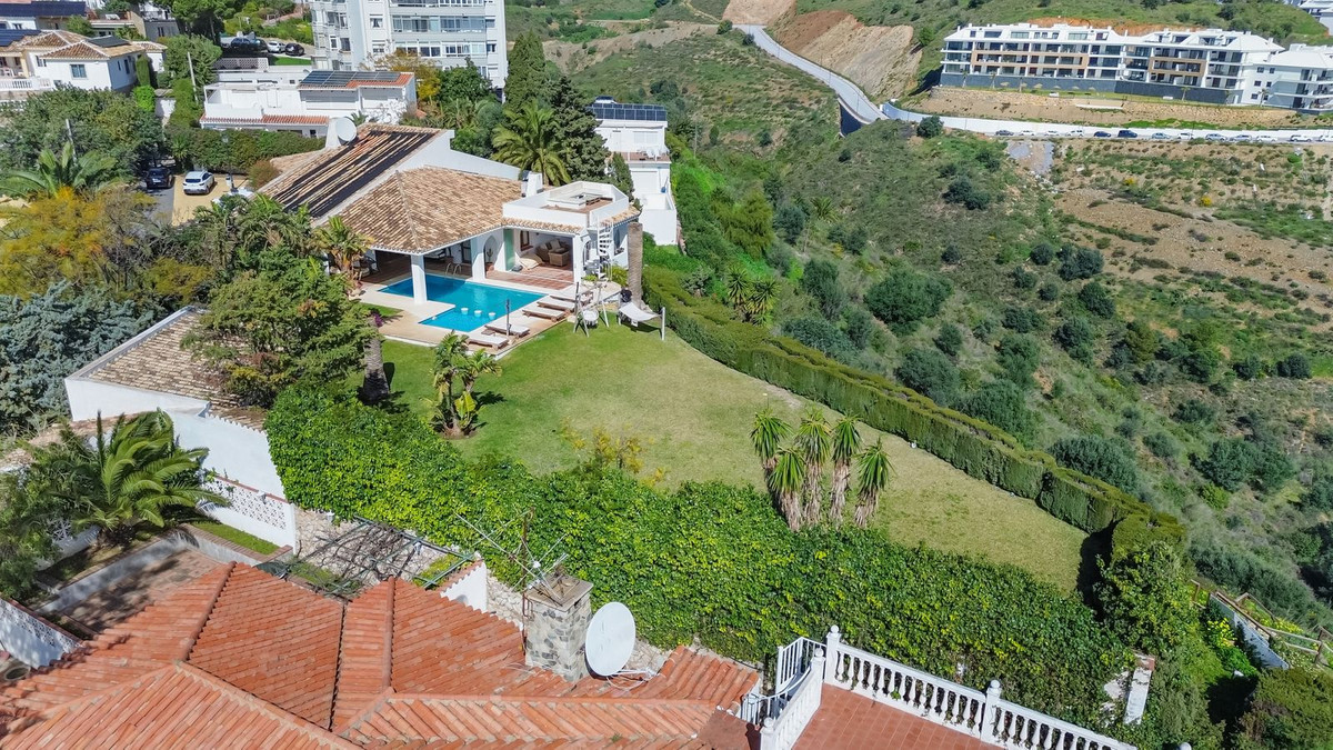 Se vende Villa - Chalet de 6 dormitorios en Costa Del Sol, Málaga, España