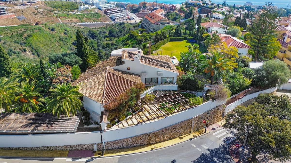 Se vende Villa - Chalet de 6 dormitorios en Costa Del Sol, Málaga, España