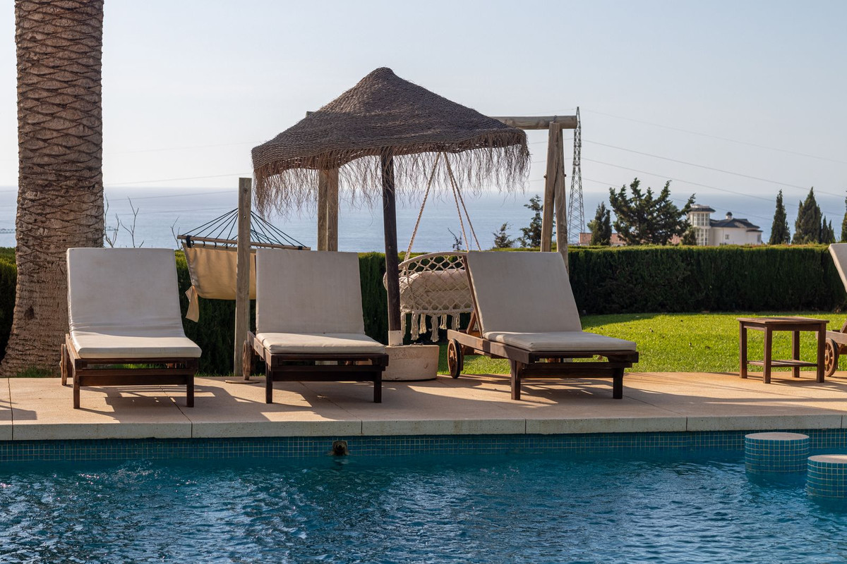 Se vende Villa - Chalet de 6 dormitorios en Costa Del Sol, Málaga, España