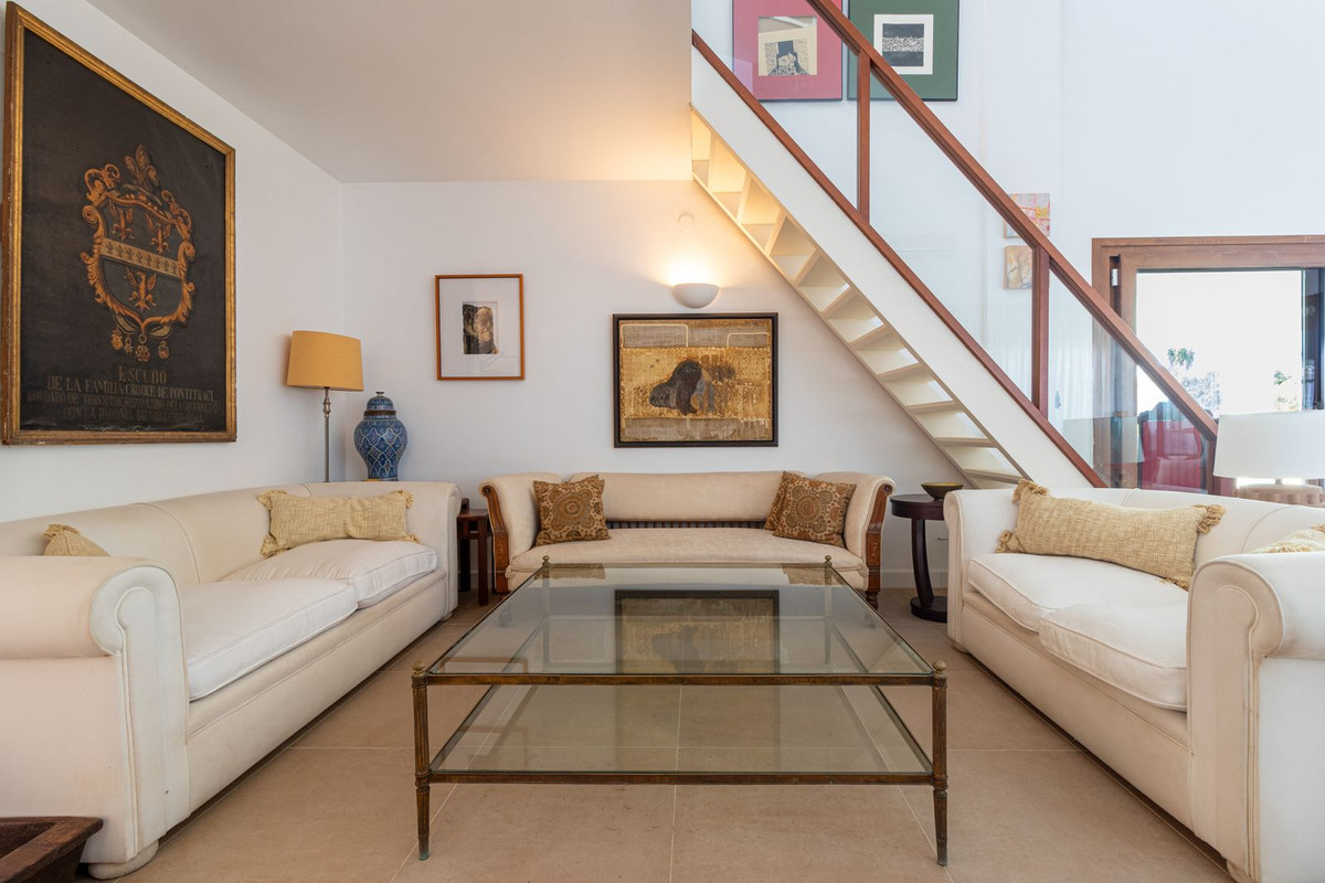 Se vende Villa - Chalet de 6 dormitorios en Costa Del Sol, Málaga, España