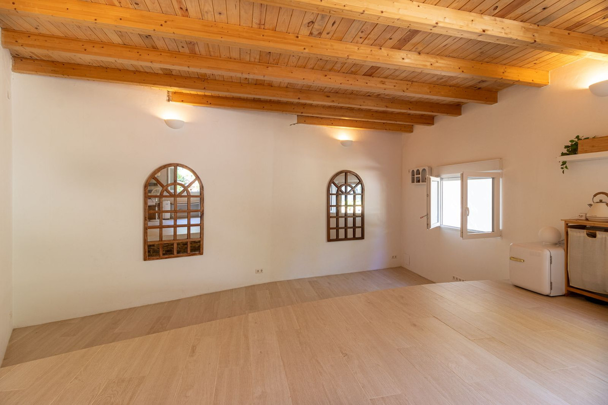 Se vende Villa - Chalet de 6 dormitorios en Costa Del Sol, Málaga, España