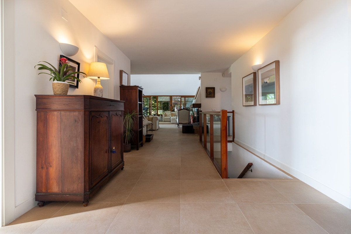 Se vende Villa - Chalet de 6 dormitorios en Costa Del Sol, Málaga, España