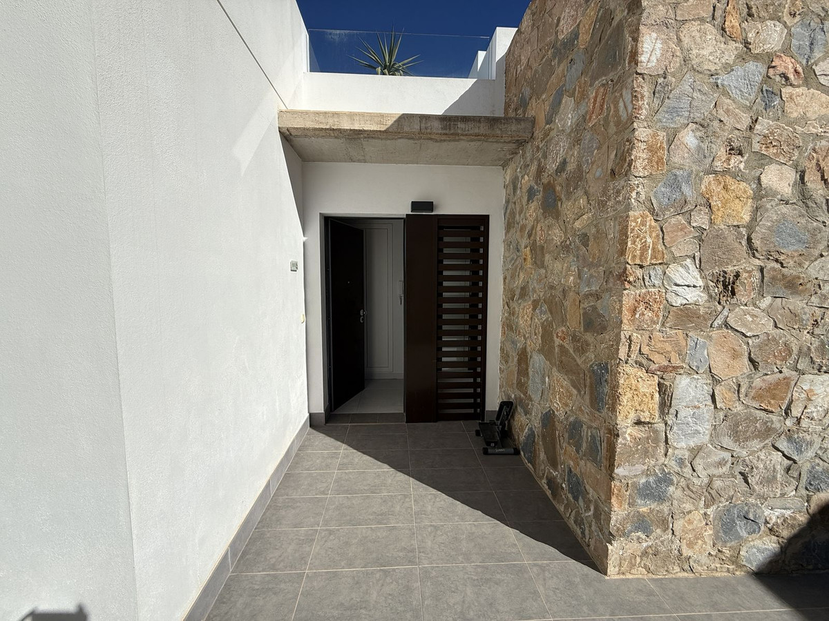 Se vende Villa - Chalet de 3 dormitorios en Costa Blanca, Alicante, España