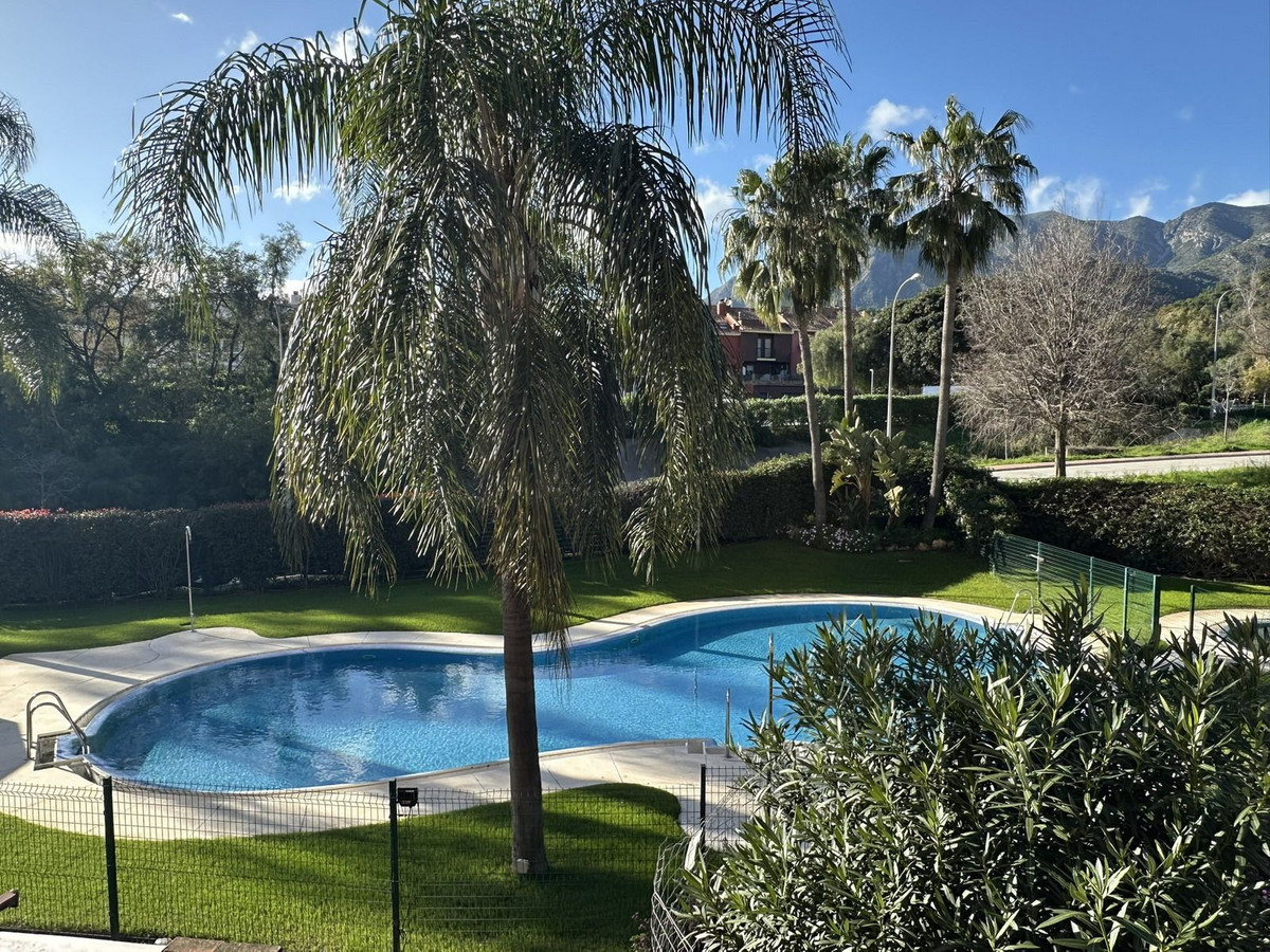 Se vende Apartamento Planta Media de 2 dormitorios en Costa Del Sol, Málaga, España