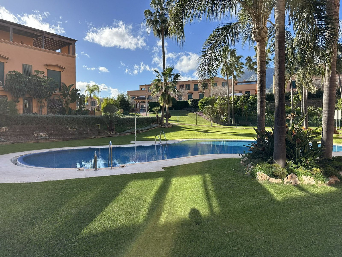 Se vende Apartamento Planta Media de 2 dormitorios en Costa Del Sol, Málaga, España