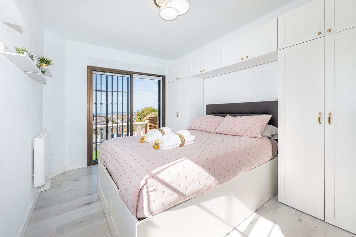 Se vende Villa - Chalet de 4 dormitorios en Costa Del Sol, Málaga, España