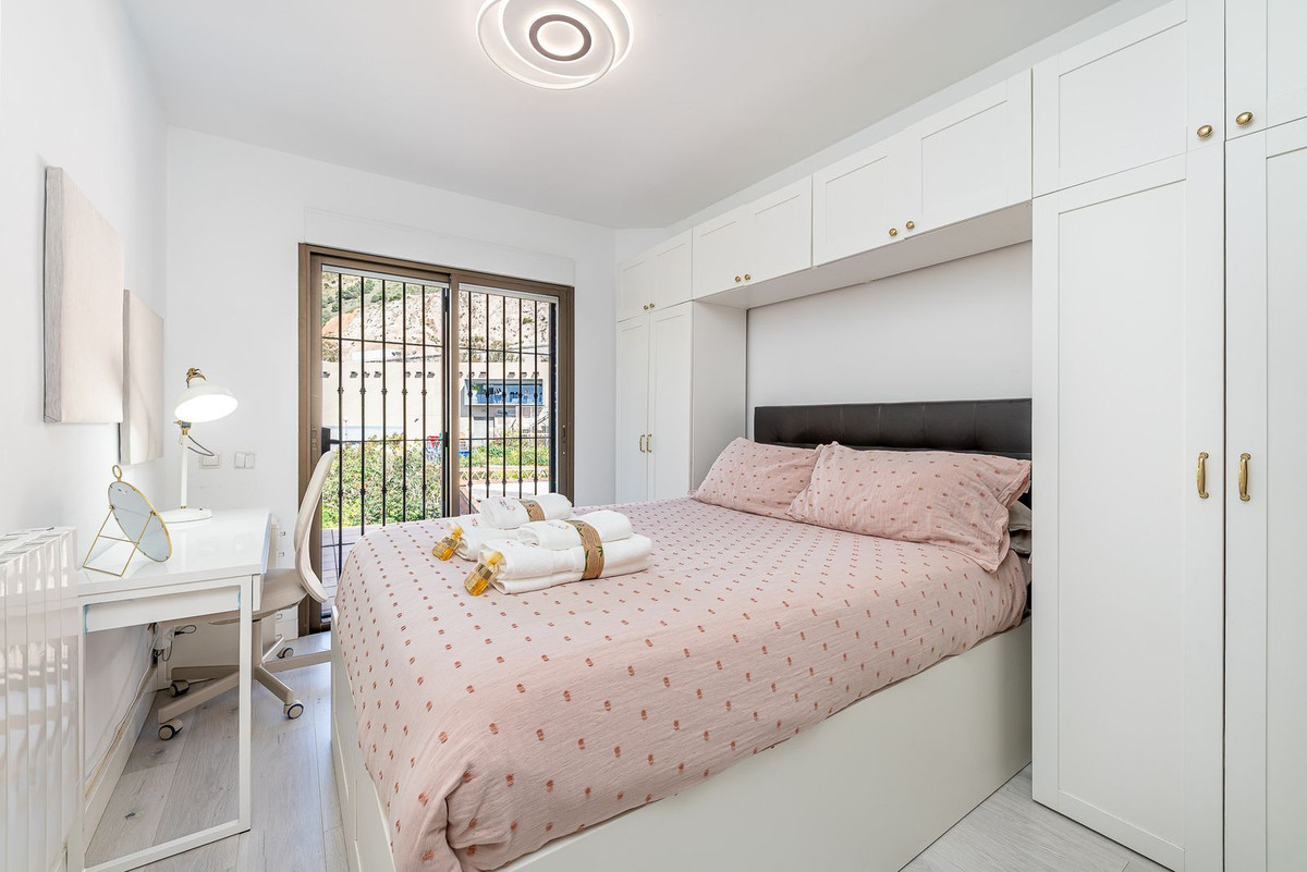 Se vende Villa - Chalet de 4 dormitorios en Costa Del Sol, Málaga, España