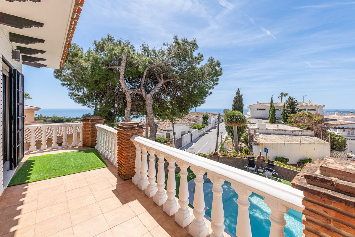 Se vende Villa - Chalet de 4 dormitorios en Costa Del Sol, Málaga, España