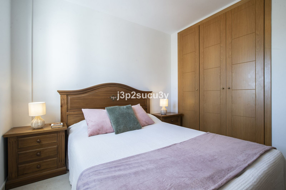 4 Bed Apartment for sale in La Campana Costa Del Sol, Málaga, Spain
