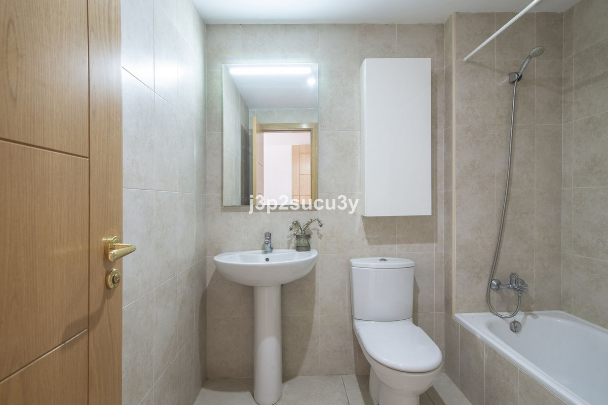 4 Bed Apartment for sale in La Campana Costa Del Sol, Málaga, Spain