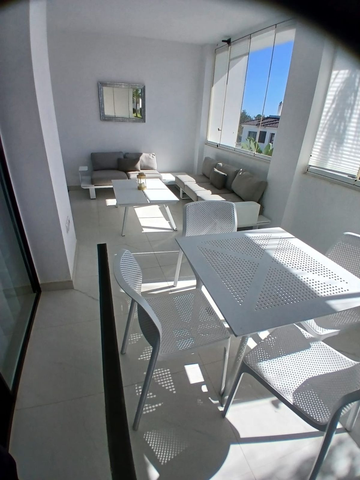 Se vende Apartamento Planta Media de 2 dormitorios en Costa Del Sol, Málaga, España