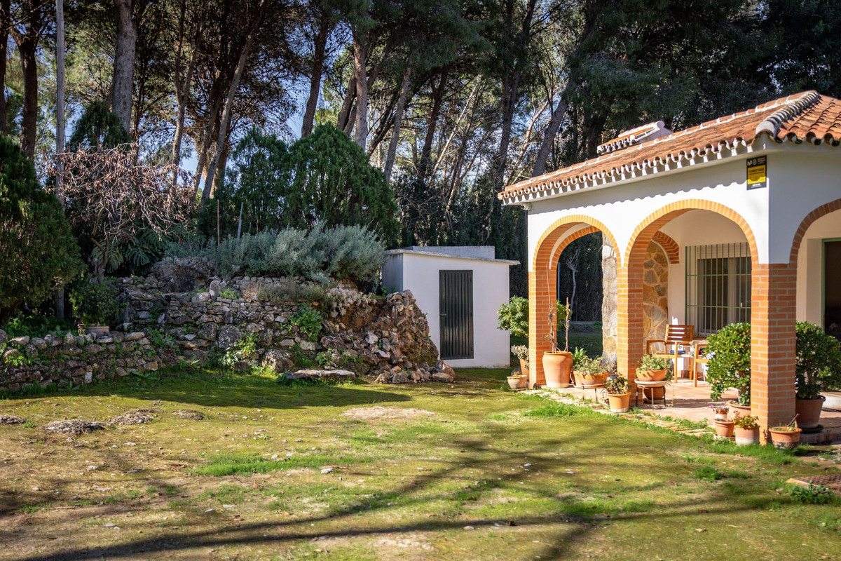 5 Bed Townhouse for sale in Alhaurín El Grande Costa Del Sol, Málaga, Spain