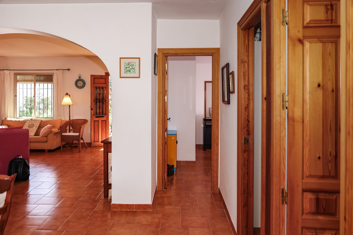 5 Bed Townhouse for sale in Alhaurín El Grande Costa Del Sol, Málaga, Spain