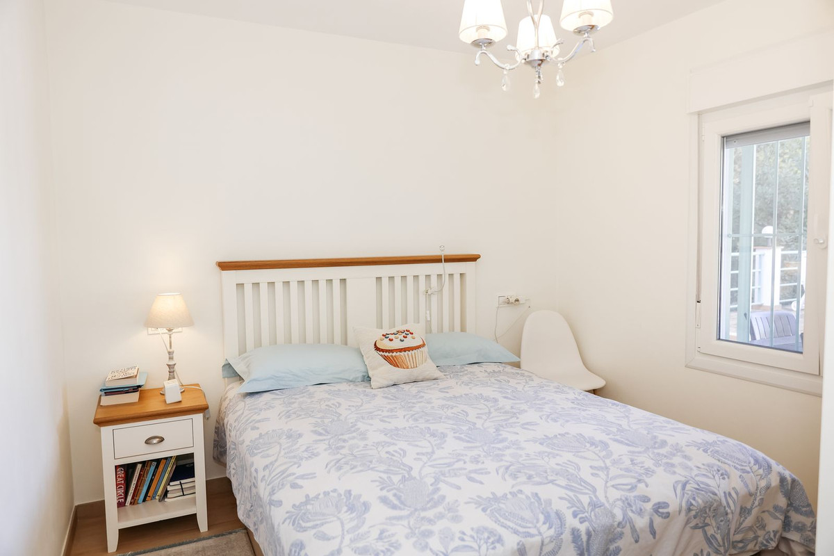 5 Bed Townhouse for sale in Alhaurín El Grande Costa Del Sol, Málaga, Spain