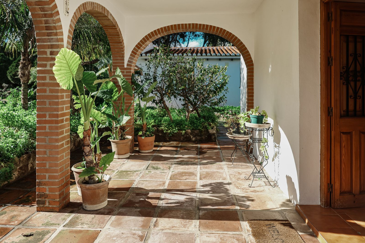 5 Bed Townhouse for sale in Alhaurín El Grande Costa Del Sol, Málaga, Spain