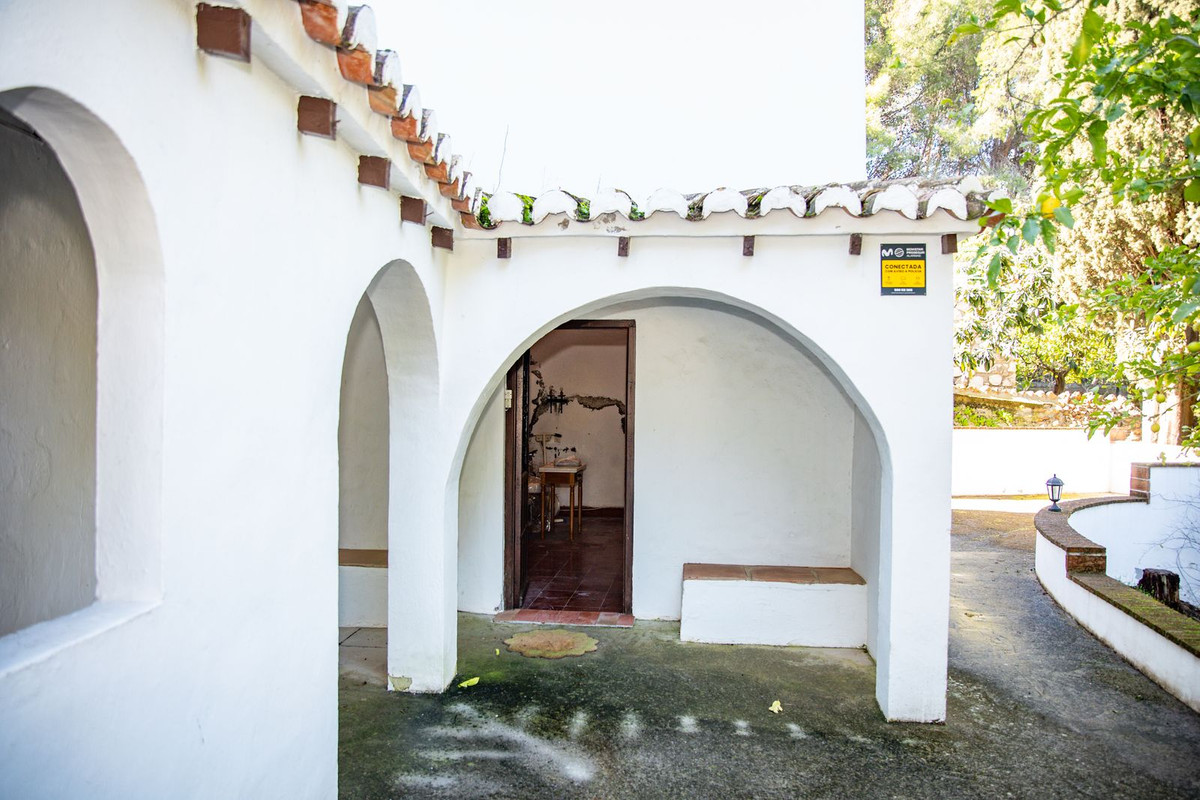 5 Bed Townhouse for sale in Alhaurín El Grande Costa Del Sol, Málaga, Spain