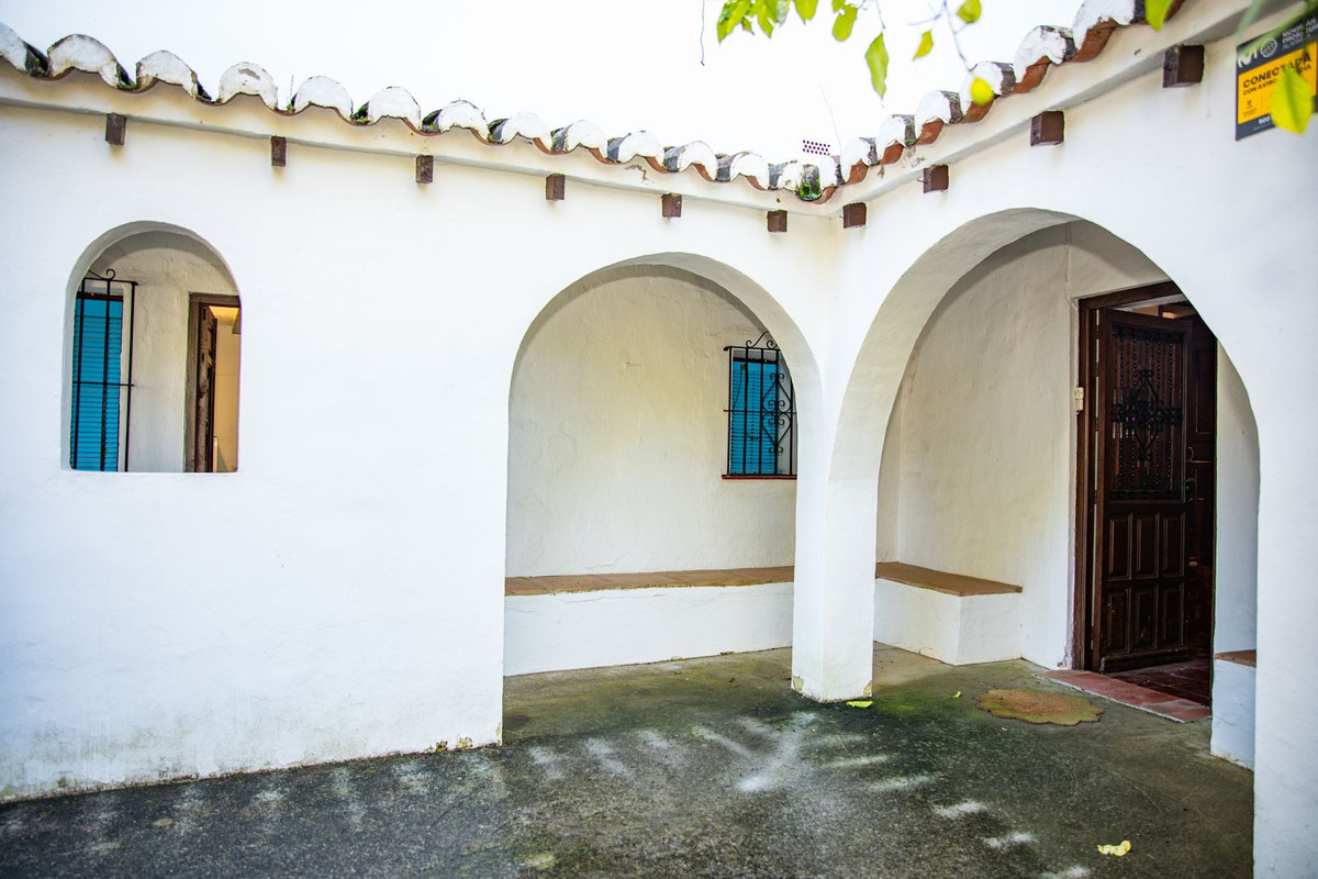 5 Bed Townhouse for sale in Alhaurín El Grande Costa Del Sol, Málaga, Spain