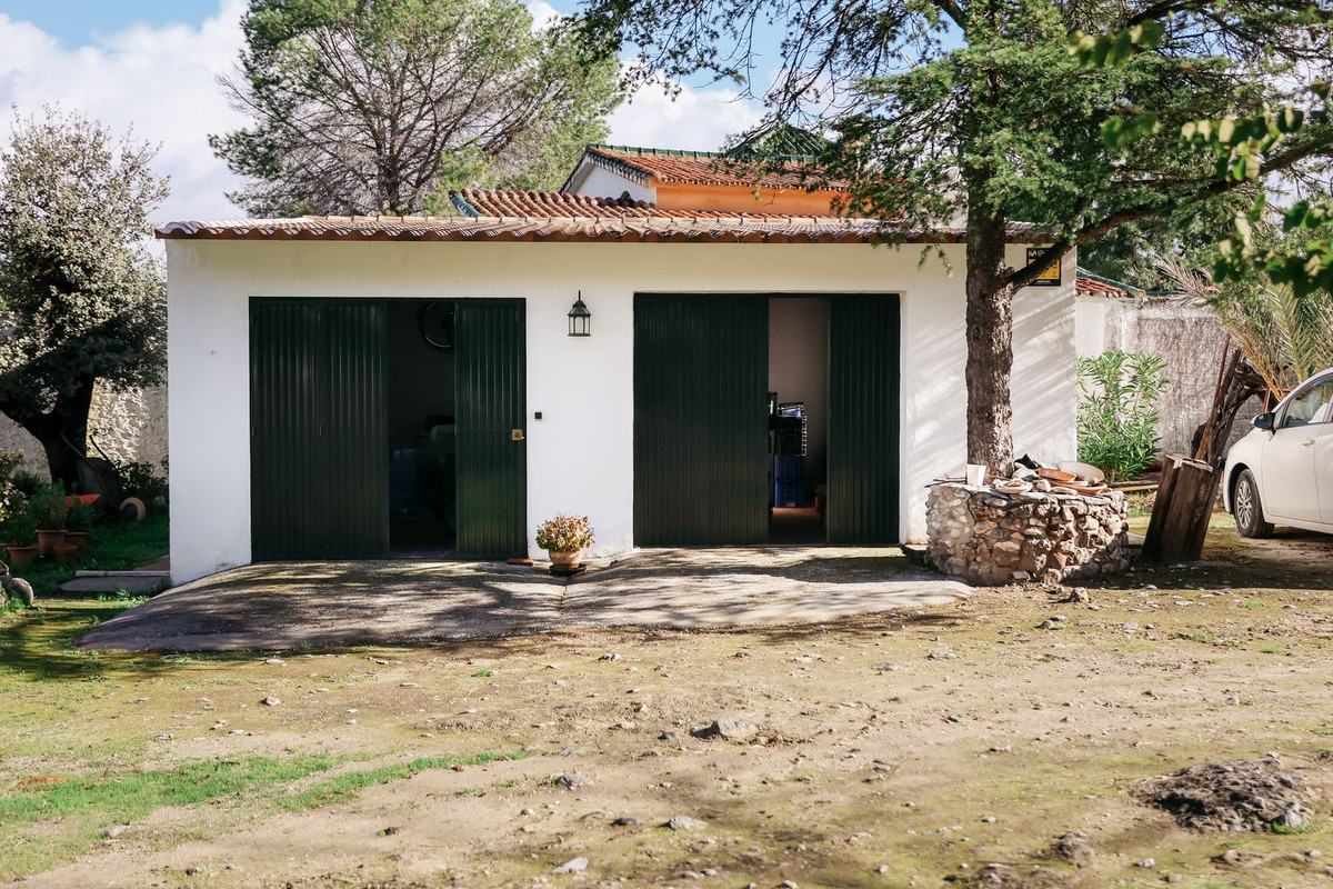 5 Bed Townhouse for sale in Alhaurín El Grande Costa Del Sol, Málaga, Spain