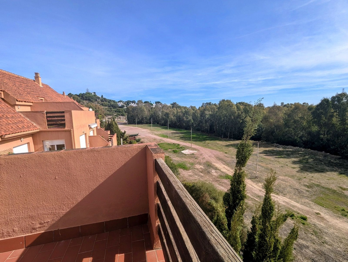 3 Bed Apartment for sale in Casares Costa Del Sol, Málaga, Spain