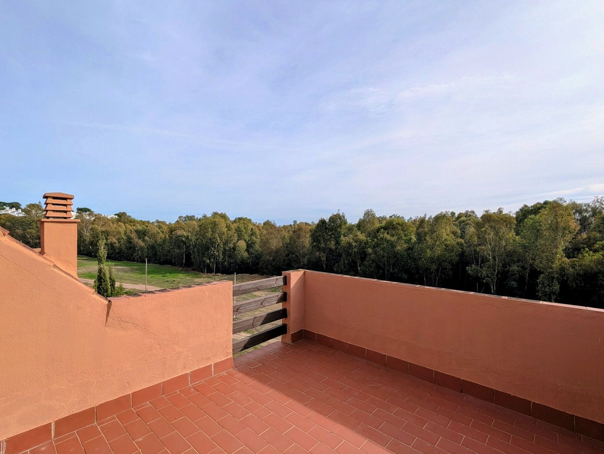 3 Bed Apartment for sale in Casares Costa Del Sol, Málaga, Spain