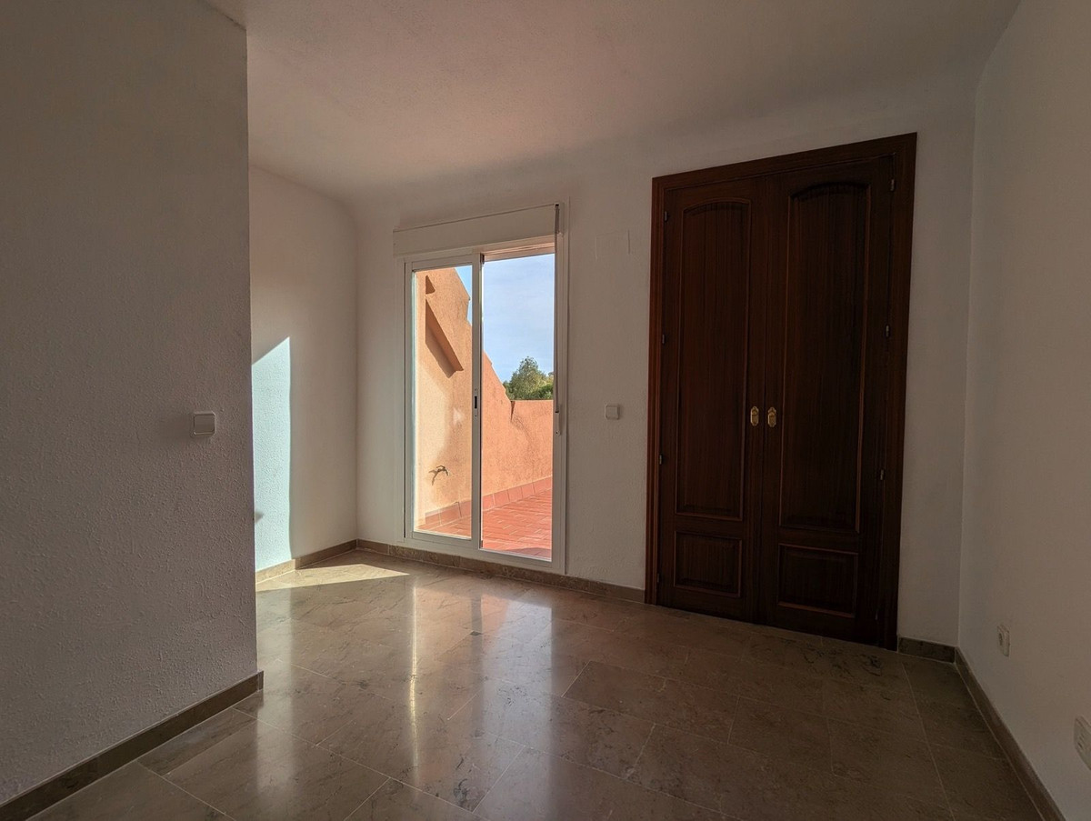 3 Bed Apartment for sale in Casares Costa Del Sol, Málaga, Spain