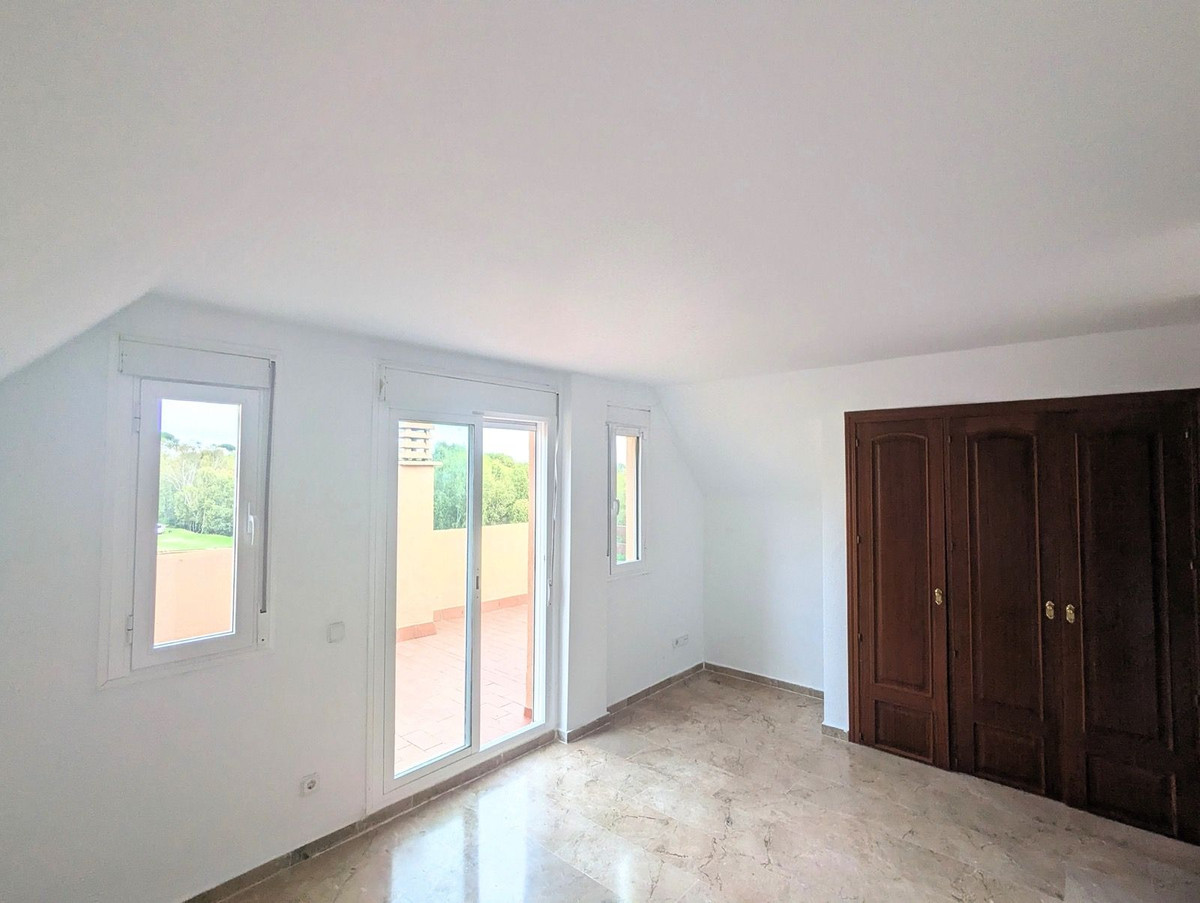 3 Bed Apartment for sale in Casares Costa Del Sol, Málaga, Spain