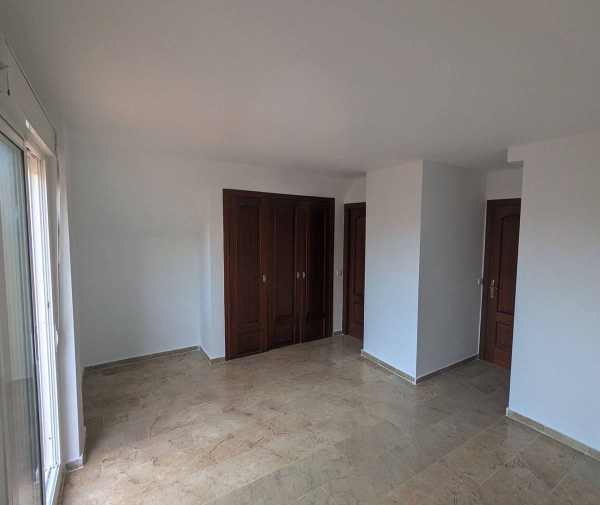 3 Bed Apartment for sale in Casares Costa Del Sol, Málaga, Spain