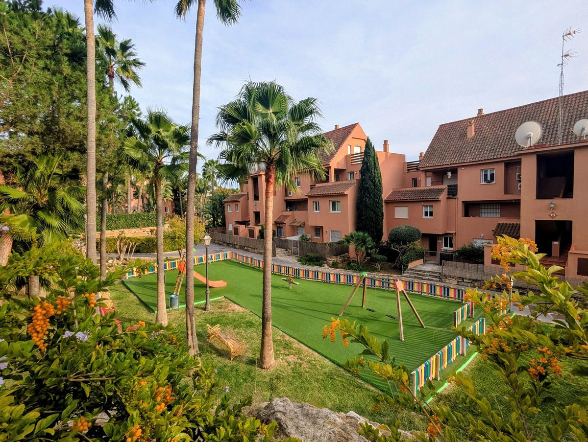 3 Bed Apartment for sale in Casares Costa Del Sol, Málaga, Spain