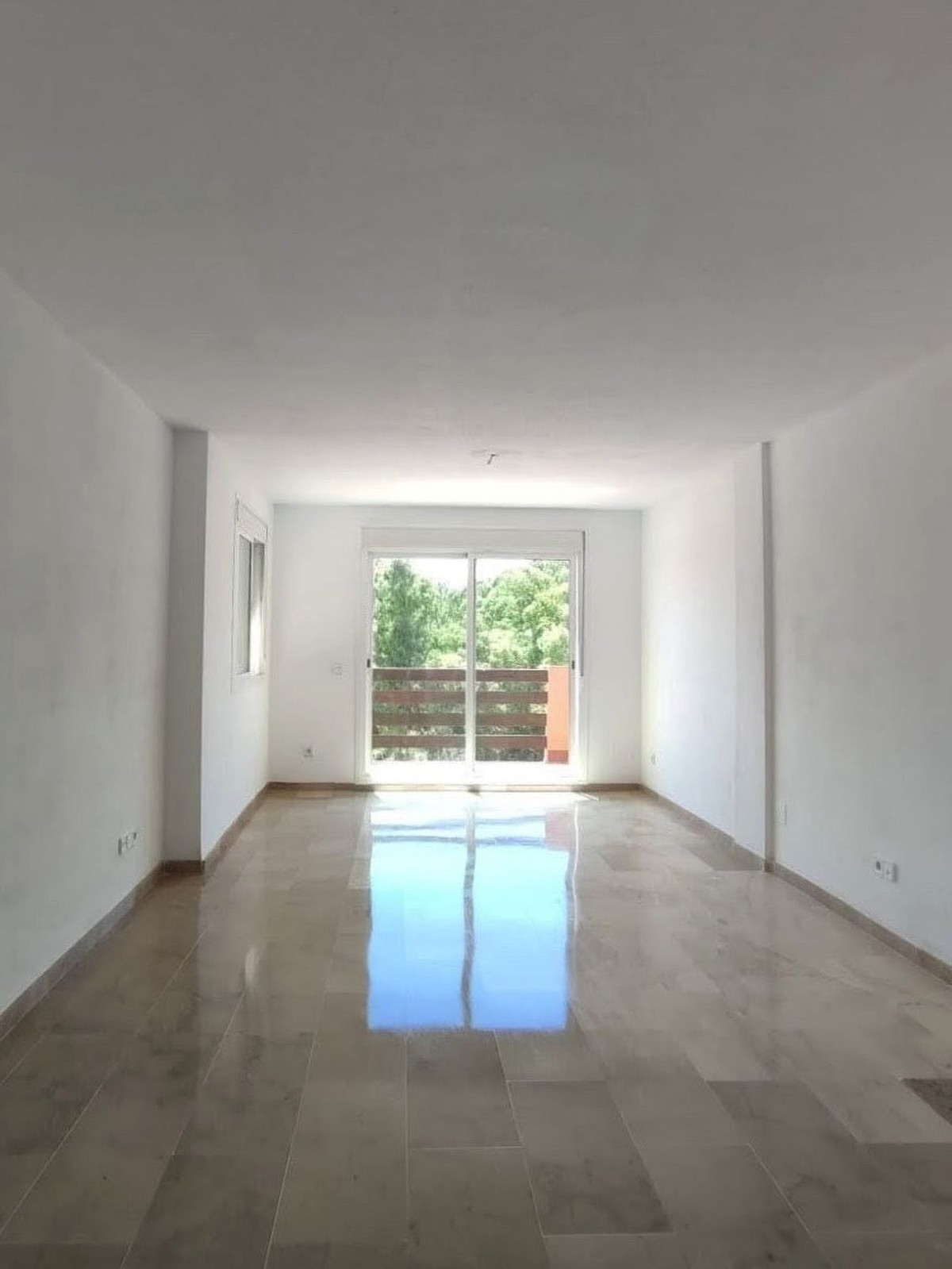 3 Bed Apartment for sale in Casares Costa Del Sol, Málaga, Spain