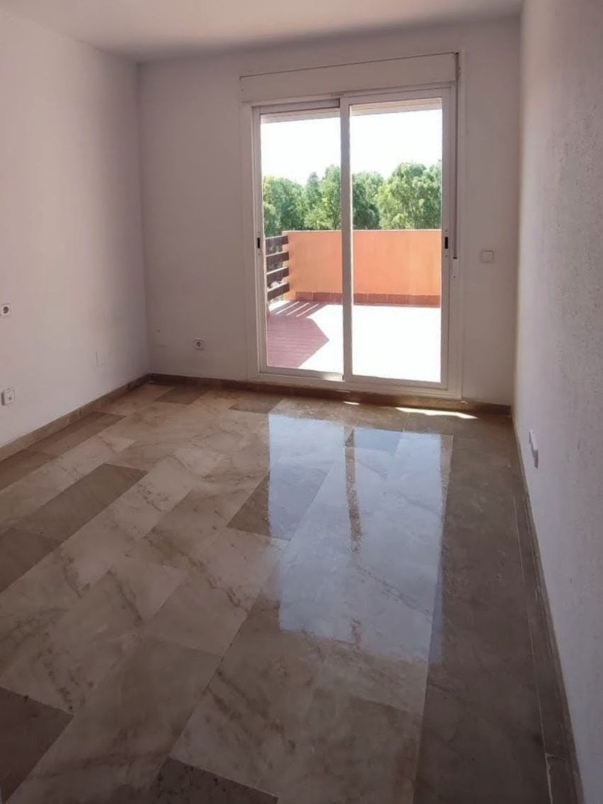 3 Bed Apartment for sale in Casares Costa Del Sol, Málaga, Spain