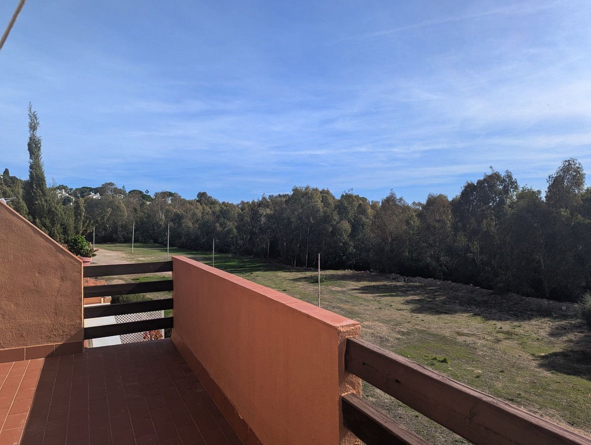 3 Bed Apartment for sale in Casares Costa Del Sol, Málaga, Spain