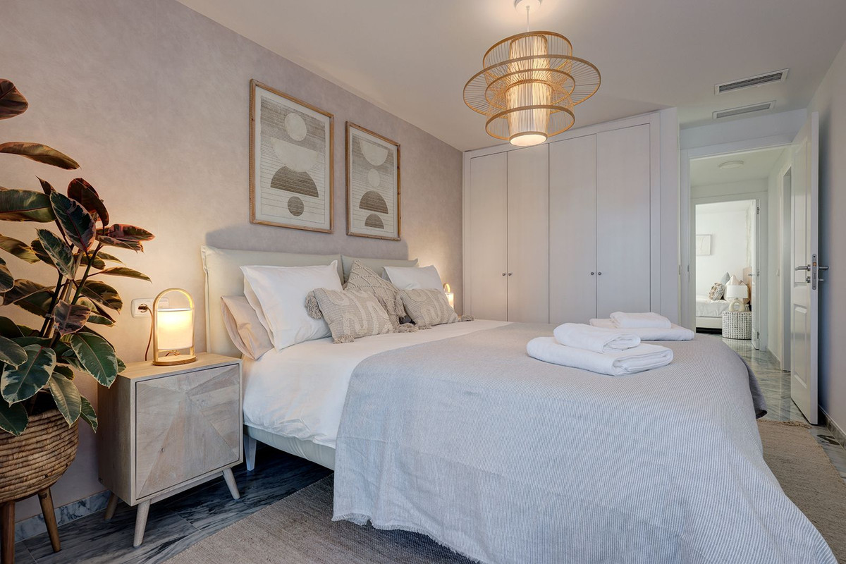 5 Bed Apartment for sale in Bahía De Marbella Costa Del Sol, Málaga, Spain