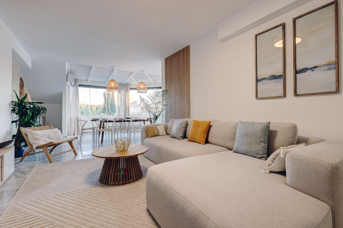 5 Bed Apartment for sale in Bahía De Marbella Costa Del Sol, Málaga, Spain