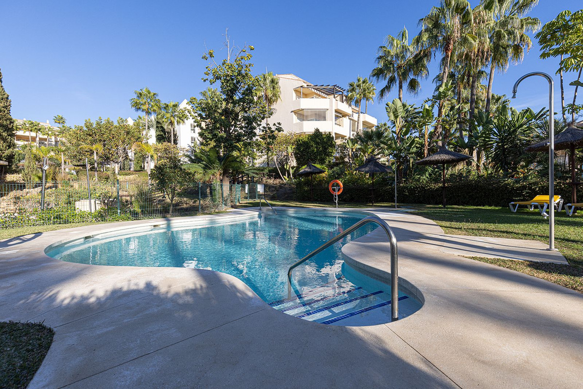 5 Bed Apartment for sale in Bahía De Marbella Costa Del Sol, Málaga, Spain