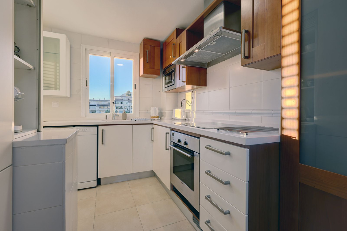 5 Bed Apartment for sale in Bahía De Marbella Costa Del Sol, Málaga, Spain