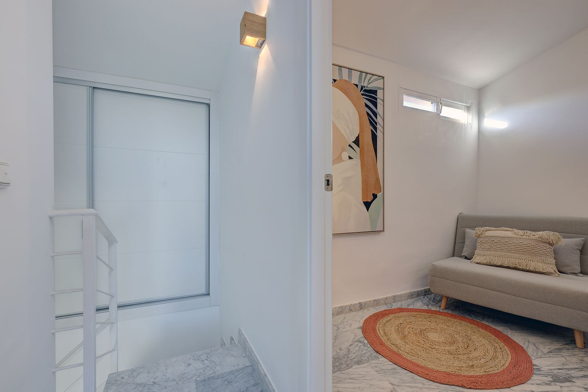 5 Bed Apartment for sale in Bahía De Marbella Costa Del Sol, Málaga, Spain