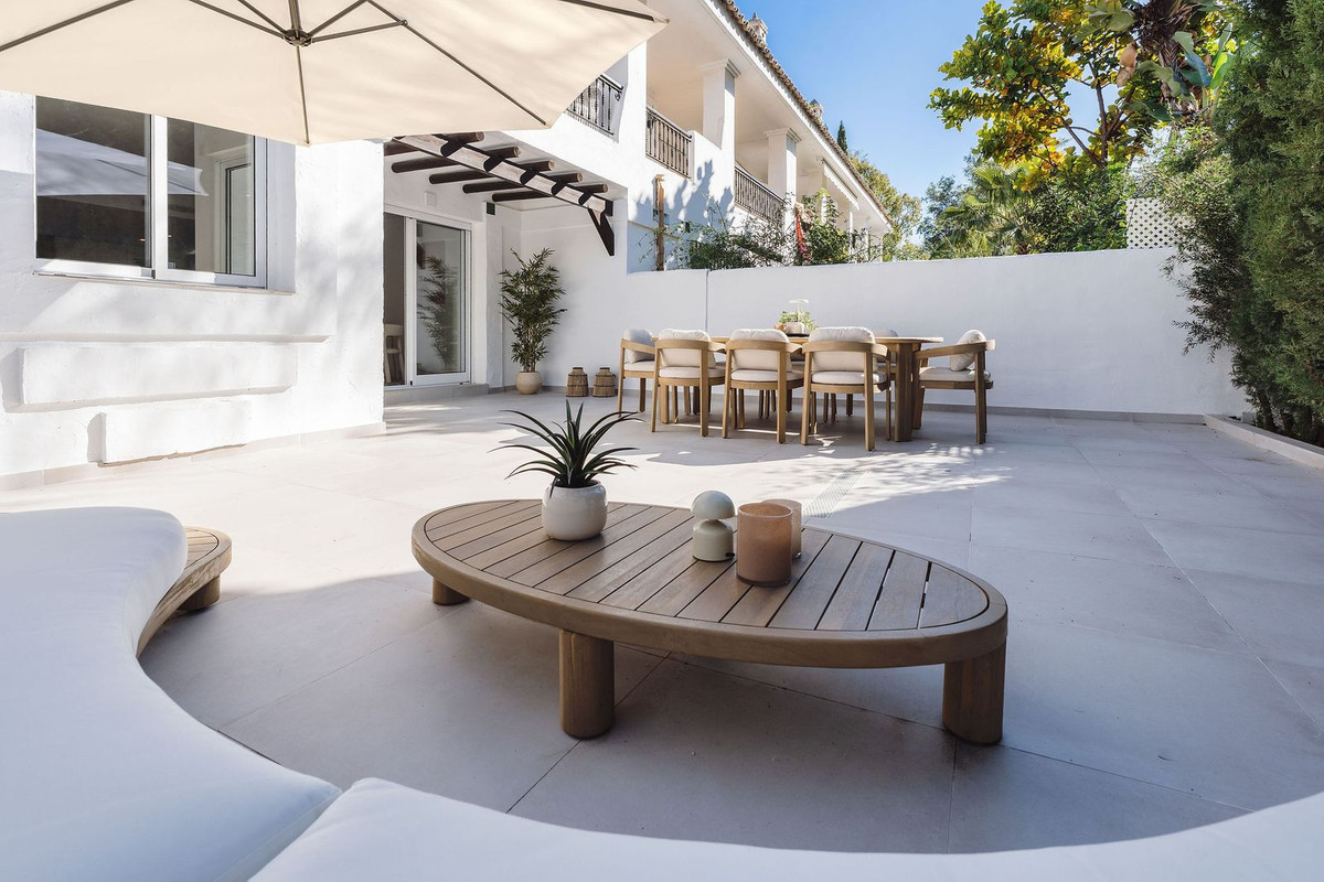 3 Bed Townhouse for sale in Nueva Andalucía Costa Del Sol, Málaga, Spain