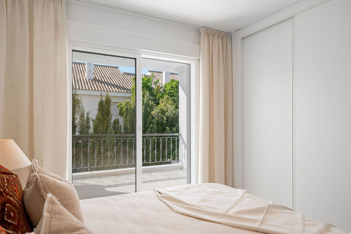 3 Bed Townhouse for sale in Nueva Andalucía Costa Del Sol, Málaga, Spain