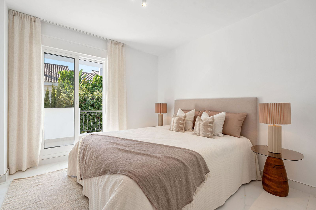 3 Bed Townhouse for sale in Nueva Andalucía Costa Del Sol, Málaga, Spain