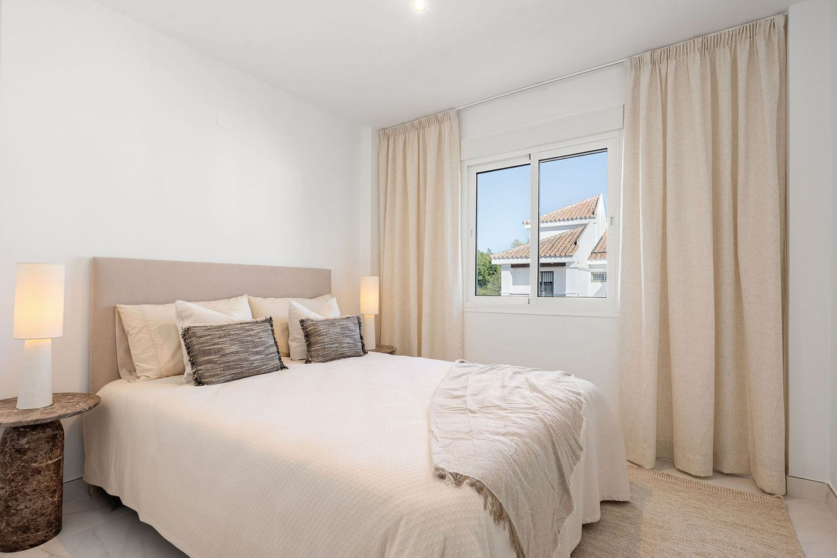 3 Bed Townhouse for sale in Nueva Andalucía Costa Del Sol, Málaga, Spain