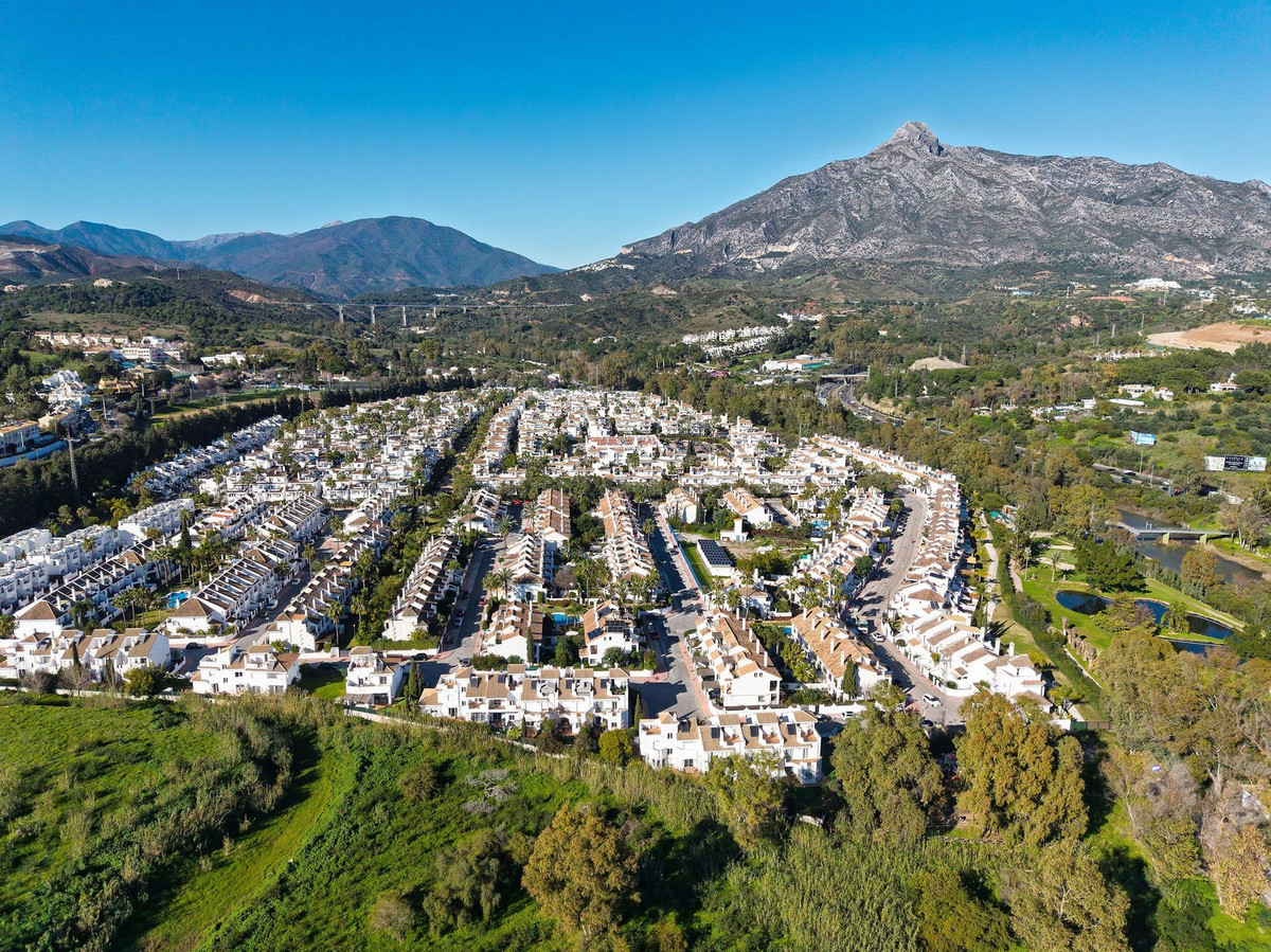 3 Bed Townhouse for sale in Nueva Andalucía Costa Del Sol, Málaga, Spain