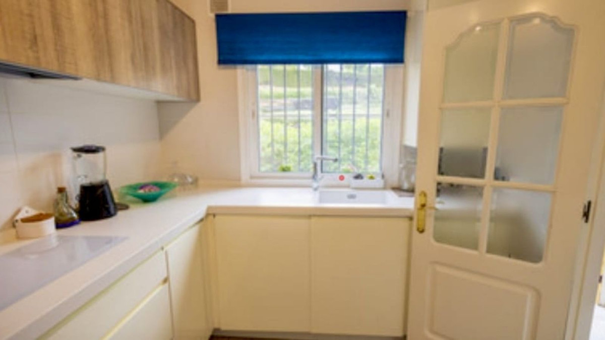 4 Bed Townhouse for sale in Estepona Costa Del Sol, Málaga, Spain