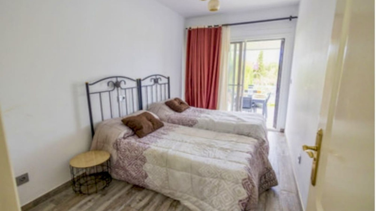 4 Bed Townhouse for sale in Estepona Costa Del Sol, Málaga, Spain