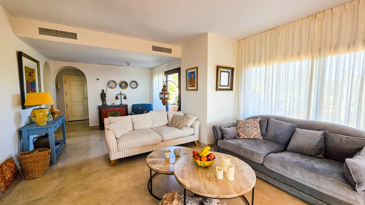 3 Bed Apartment for sale in La Duquesa Costa Del Sol, Málaga, Spain
