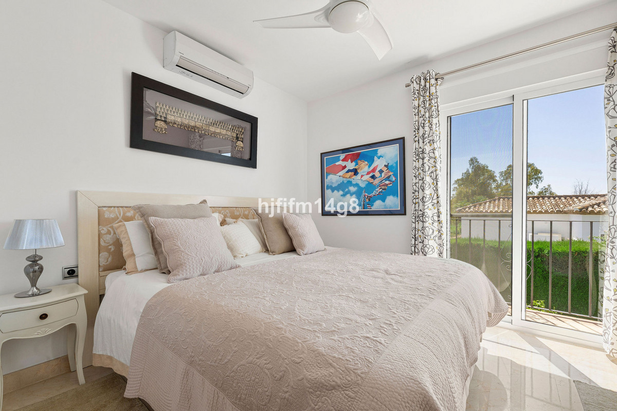 Se vende Villa - Chalet de 5 dormitorios en Costa Del Sol, Málaga, España