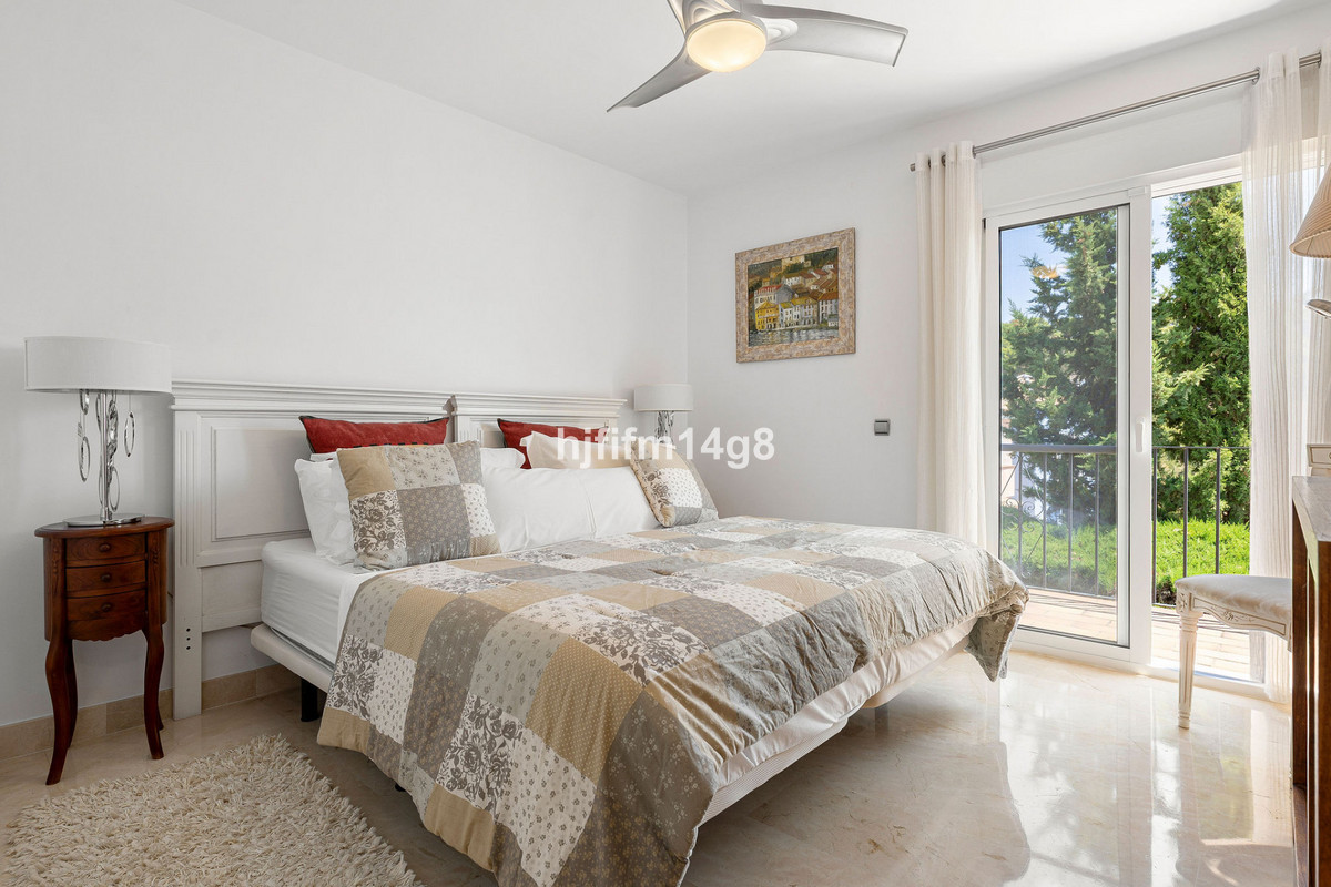 Se vende Villa - Chalet de 5 dormitorios en Costa Del Sol, Málaga, España