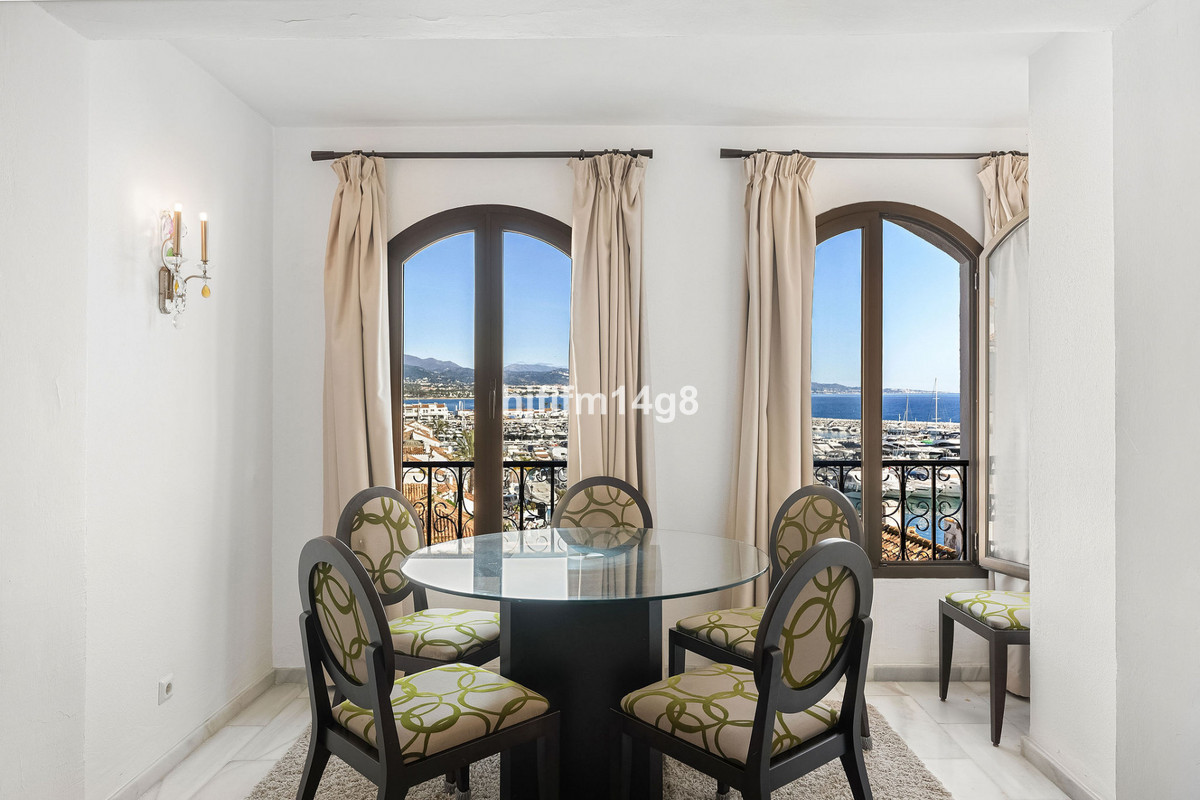 2 Bed Apartment for sale in Puerto Banús Costa Del Sol, Málaga, Spain