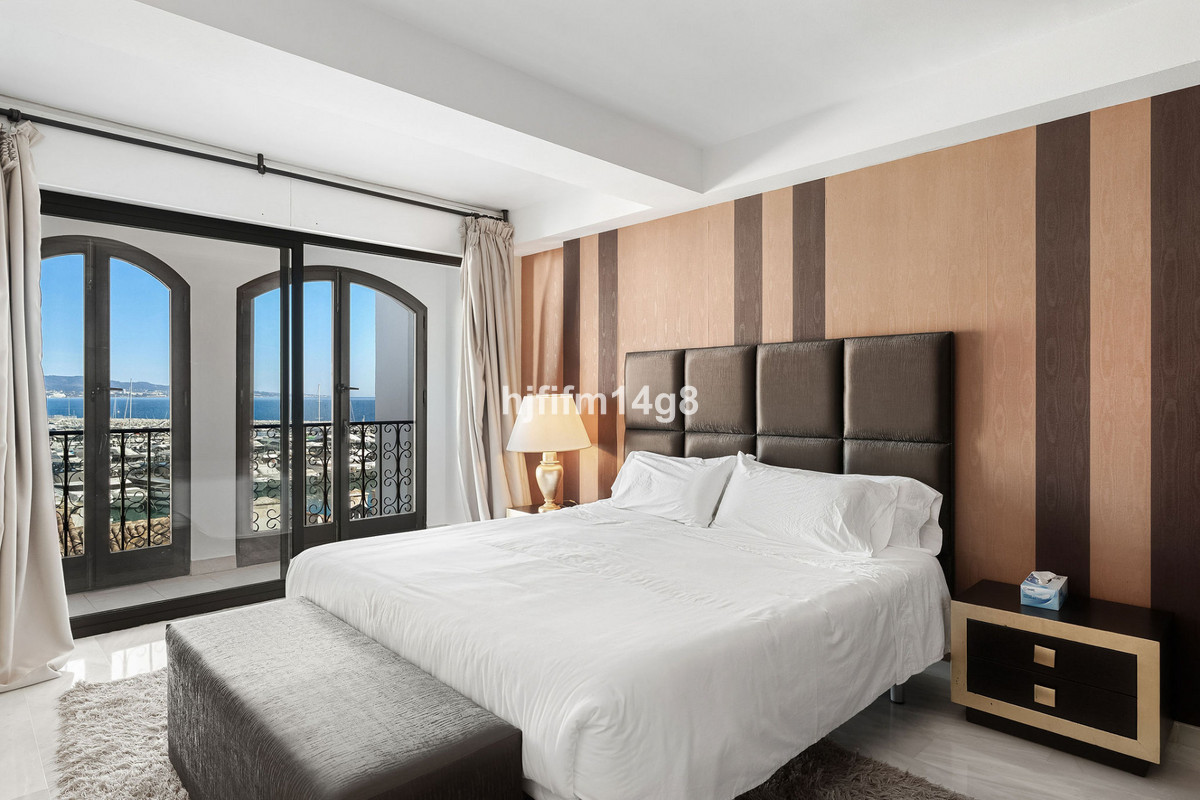 2 Bed Apartment for sale in Puerto Banús Costa Del Sol, Málaga, Spain